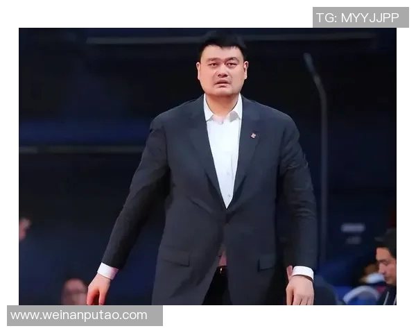 姚明如何克服身高优势在游泳中取得佳绩的独特技巧与训练方法探讨 姚明如何克服身高优势在游泳中取得佳绩的独特技巧与训练方法探讨