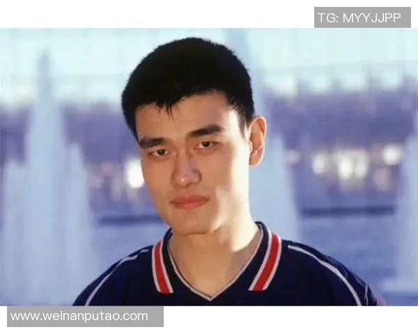 姚明的身高与脚的比例分析及其对篮球运动的影响探讨 姚明的身高与脚的比例分析及其对篮球运动的影响探讨