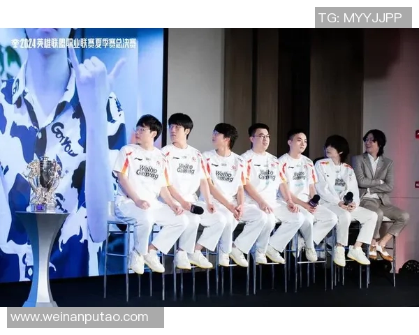 英雄联盟盛宴揭秘FPX战队的状态与未来展望