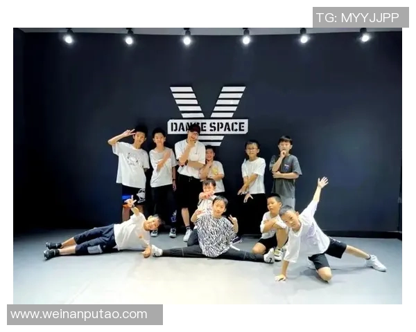 街舞热潮下的心理挑战：深入解析广州街舞队员的心理素质与成长之路